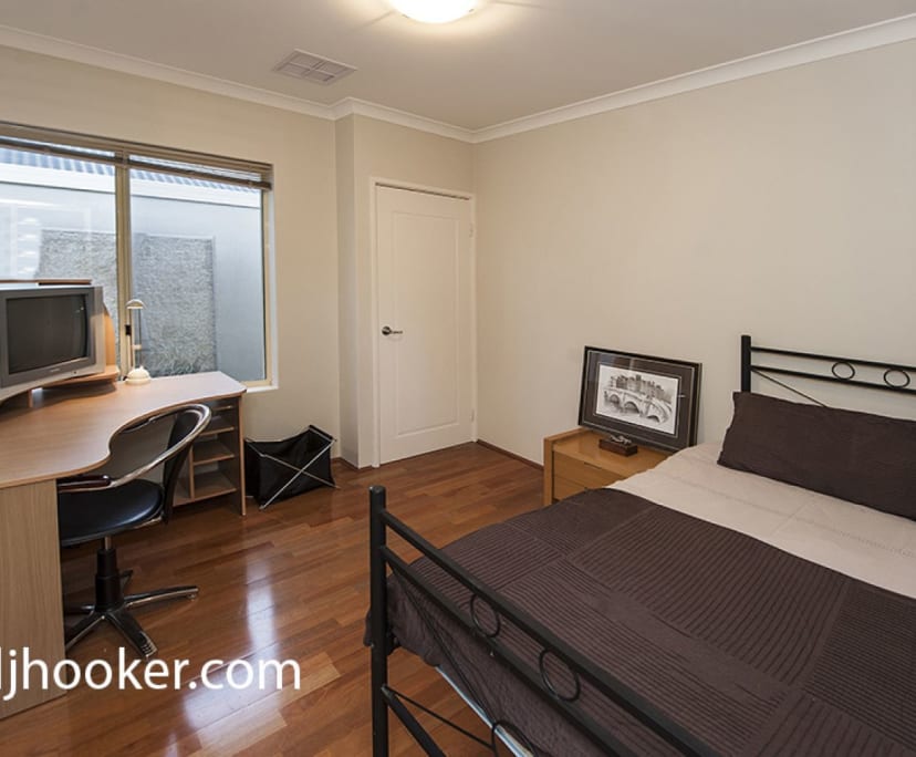 Maurice (50), $400, Non-smoker, No pets, and No children