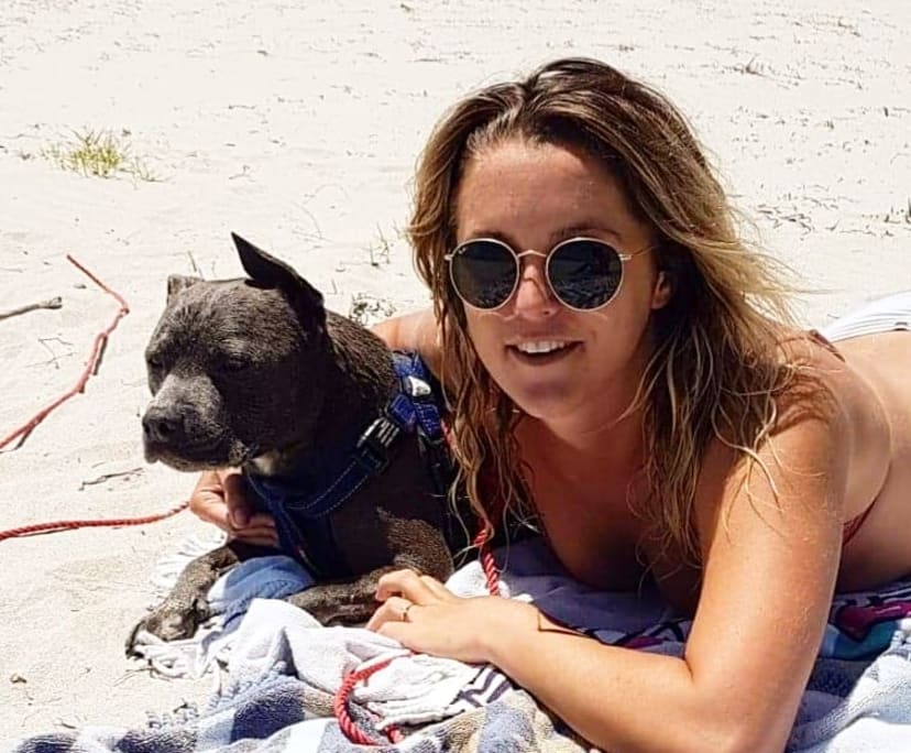 Jade Clare (30), $200, Non-smoker, Have pets, and No children