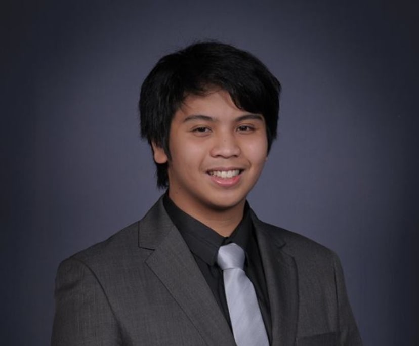 Jose Claudio (27), $400, No pets, No children, and Non-smoker
