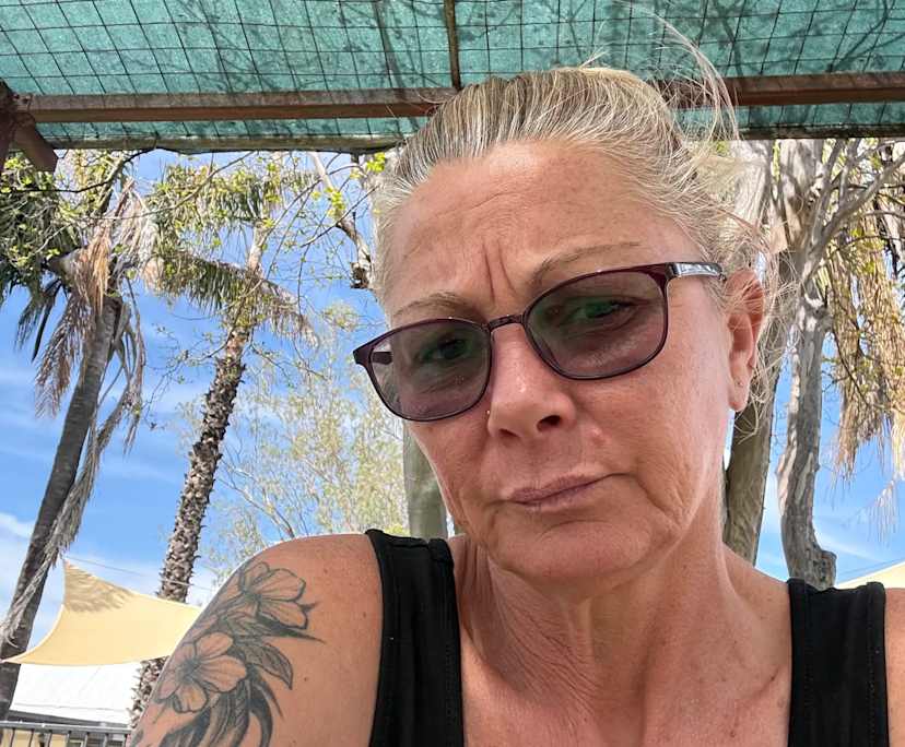 Kristie (49), $250, Non-smoker, Have pets, and No children