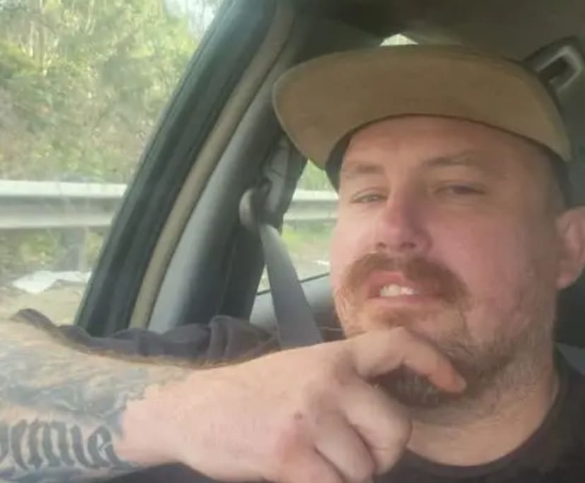 Aidan Le Gassick (37), $400, Have pets, Smoker, and No children