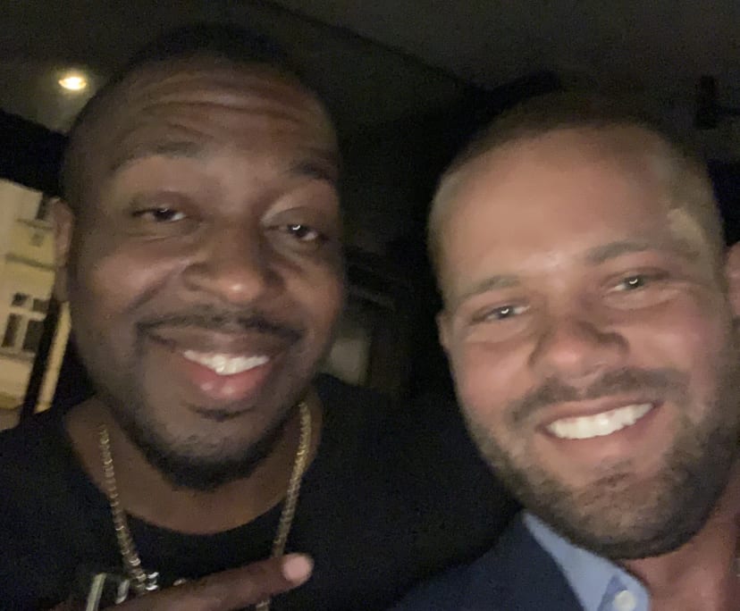 Tom (32), $1,000, Non-smoker, No pets, and No children