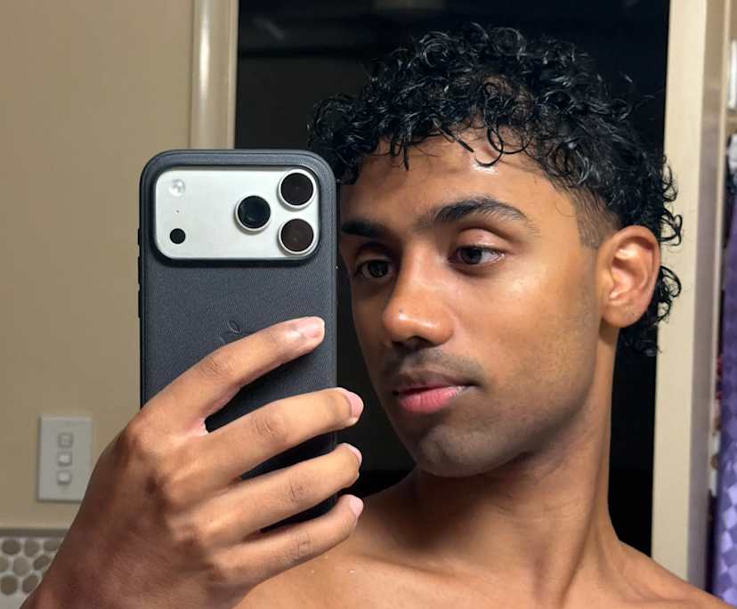 Nicolas (28), $450, LGBTQIA+, Non-smoker, No pets, and No children