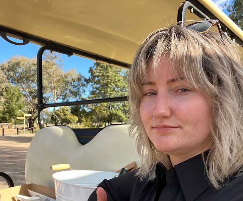 Abi (29), $300, No pets, LGBTQIA+, Non-smoker, and No children