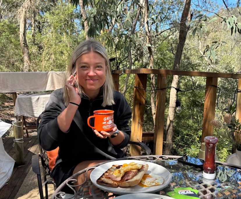 Alex (30), $450, Non-smoker, No pets, and No children