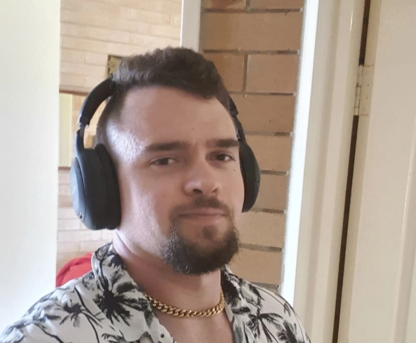 Tyrone (29), $280, Non-smoker, No pets, and No children