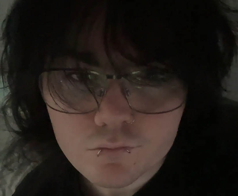 Connor (20), $250, LGBTQIA+, Non-smoker, No pets, and No children