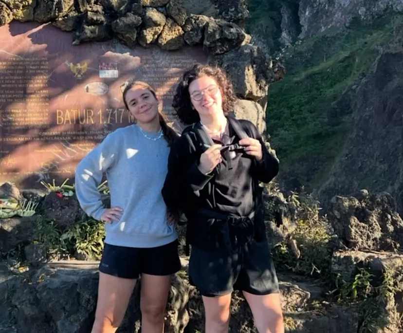 Lena Frate (20) and Manon Joly (24), $550, 