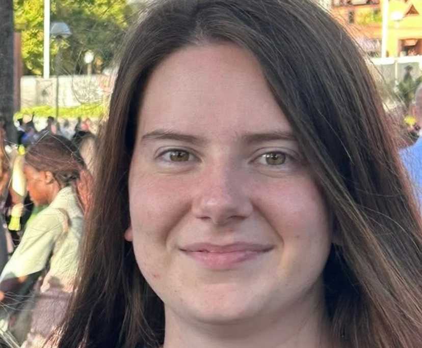 Kaden (20), $450, LGBTQIA+, Non-smoker, No pets, and No children