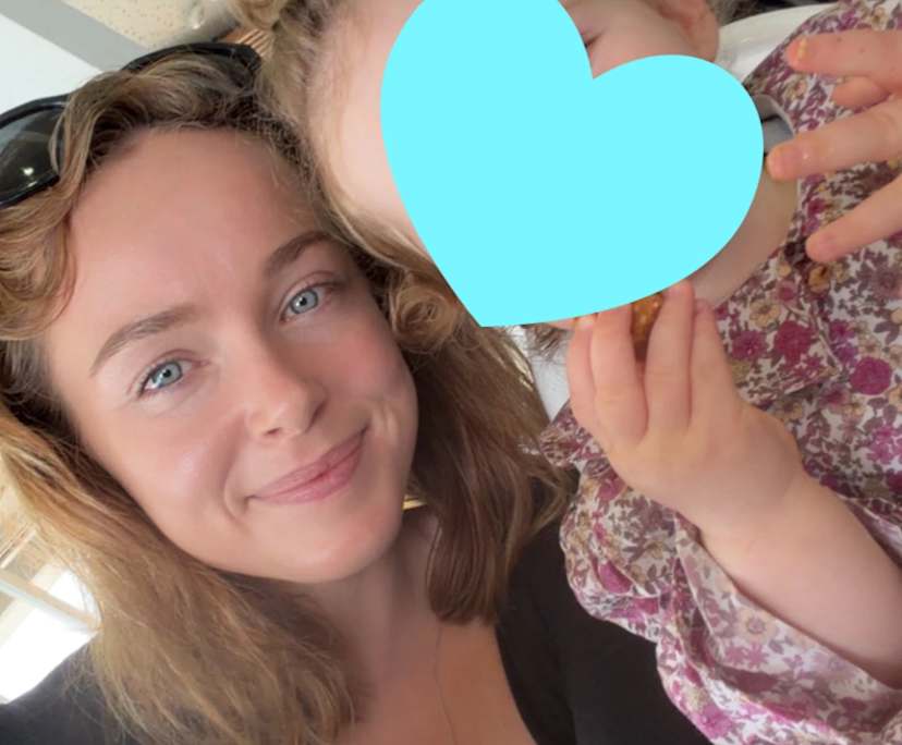 Emily (28), $480, Have children, No pets, and Non-smoker