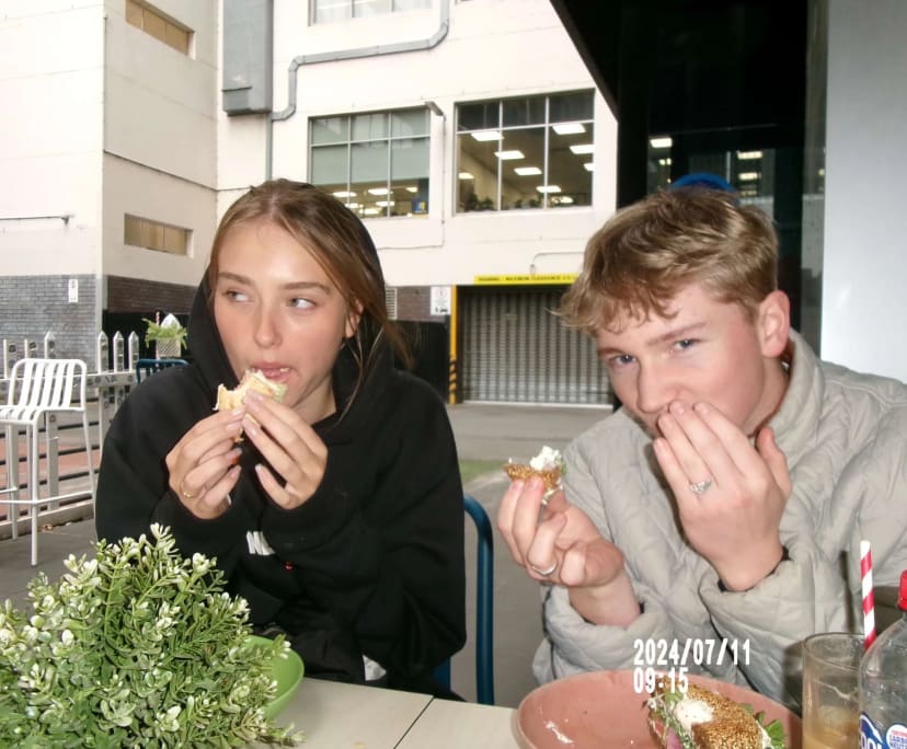 Gabe (19), $350, LGBTQIA+, Non-smoker, No pets, and No children