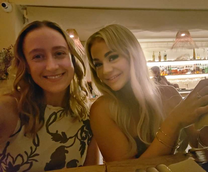 Maddie (29) and Lauren (23), $250, Non-smoker, No pets, and No children