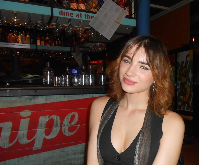 Aimee (23), $350, LGBTQIA+, Non-smoker, No pets, and No children