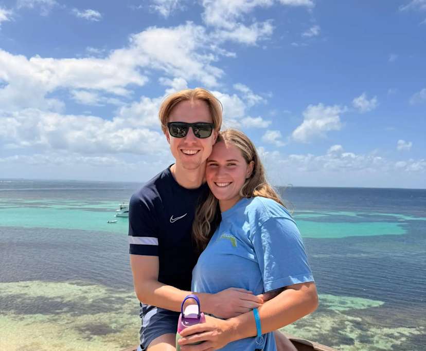 Alexa (21) and Tom (25), $350, 