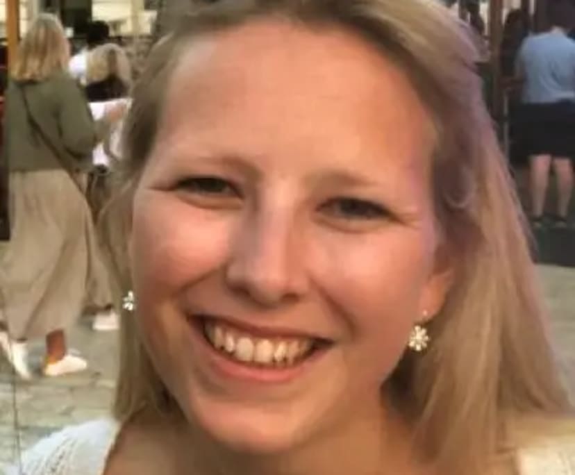 Rhiannon (31), $400, 