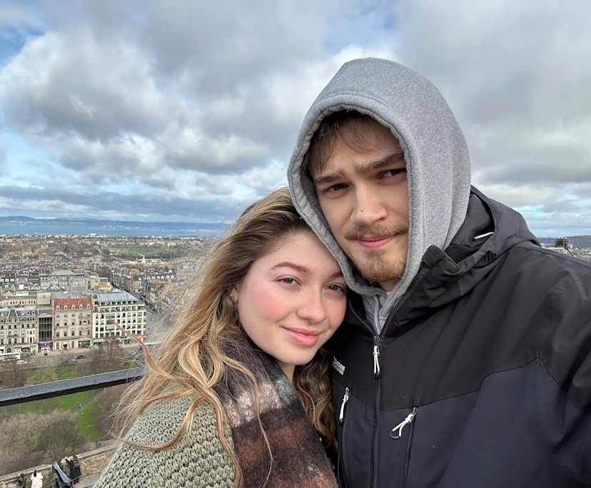 Ilayda (22) and George (20), $400, Non-smoker, No pets, and No children