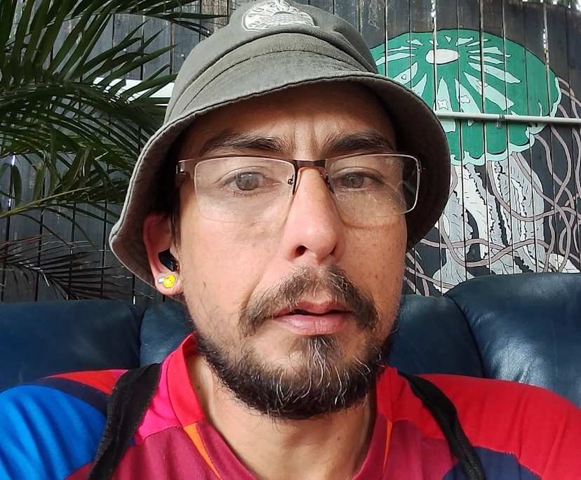 Andrew (42), $200, Smoker, No pets, and No children