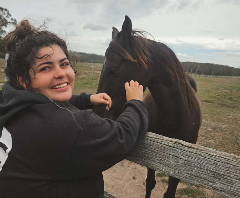 Rachel Tetley (21), $300, Non-smoker, Have pets, and No children