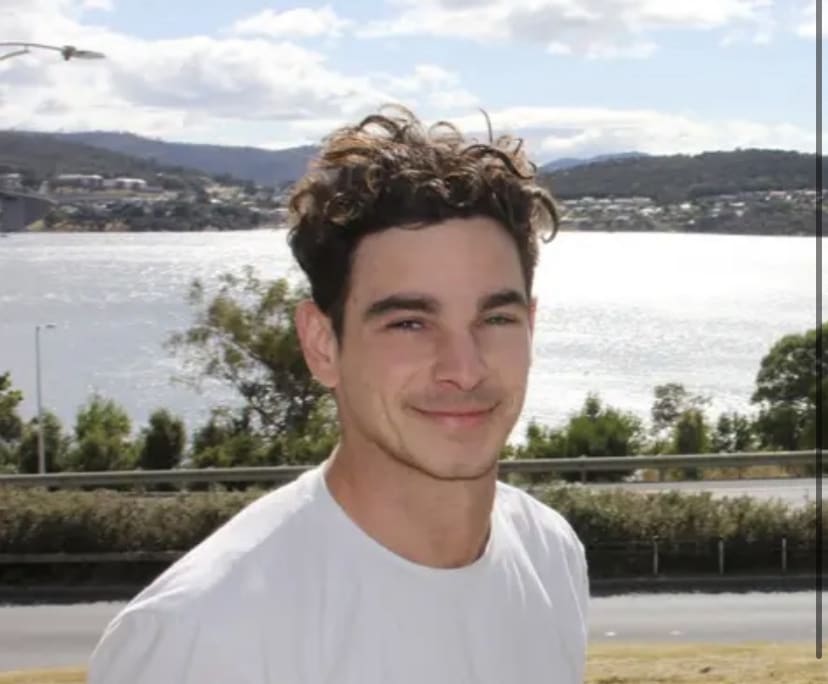 Spencer (27), $500, Non-smoker, No pets, and No children