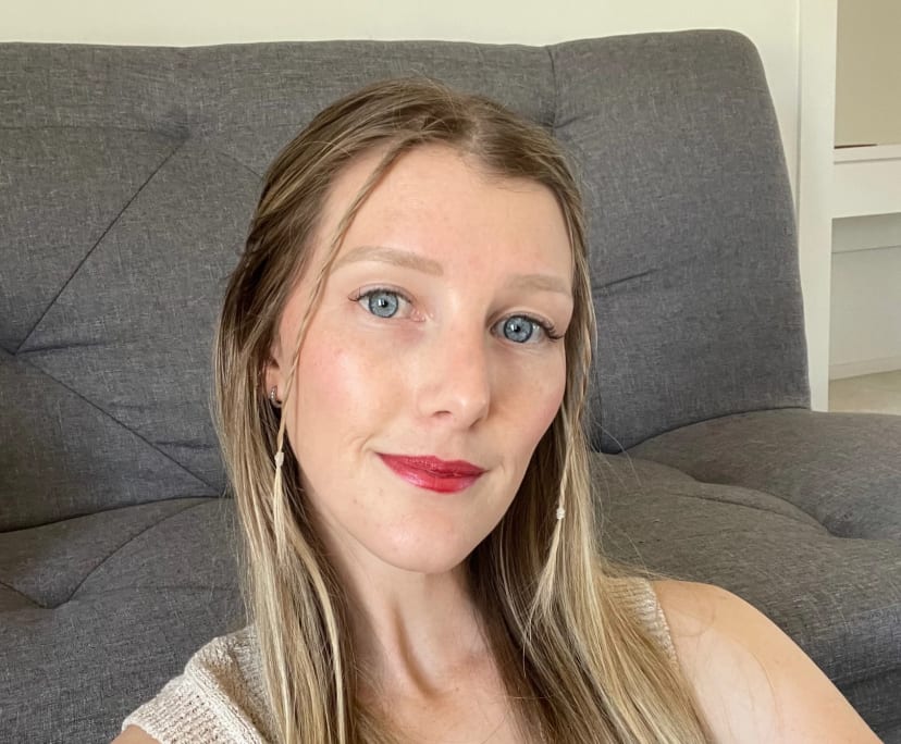 Meredith (29), $350, Non-smoker, Have pets, and No children