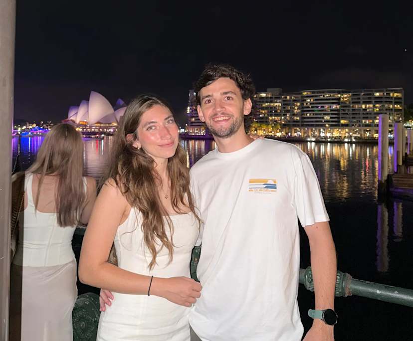 Juan Pablo (25) and ana (25), $300, 