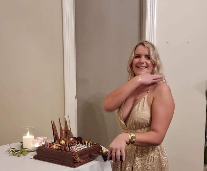 Sarah (30), $300, 