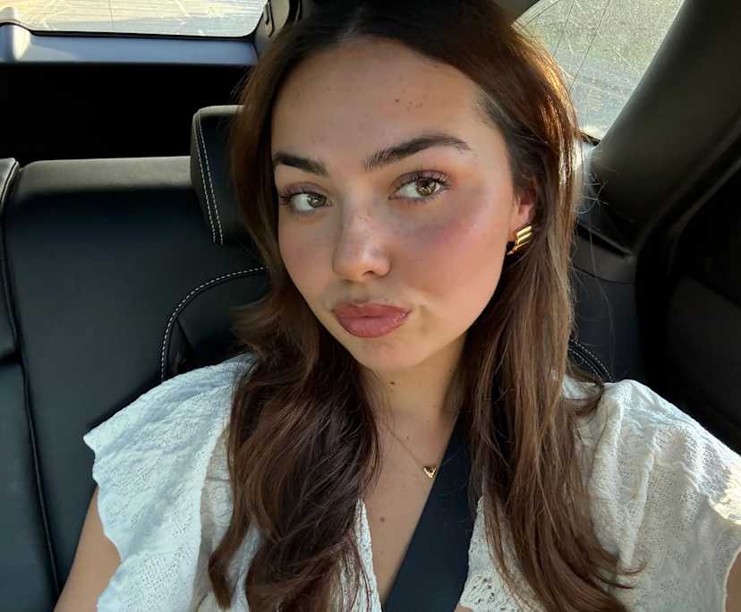 Mia