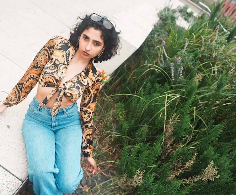 Shruthi (26), $300, Non-smoker, No pets, and No children