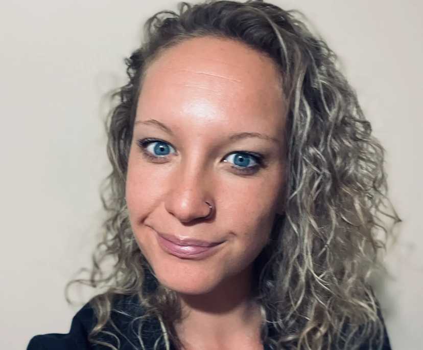 Clothilde (37), $330, Non-smoker, No pets, and No children