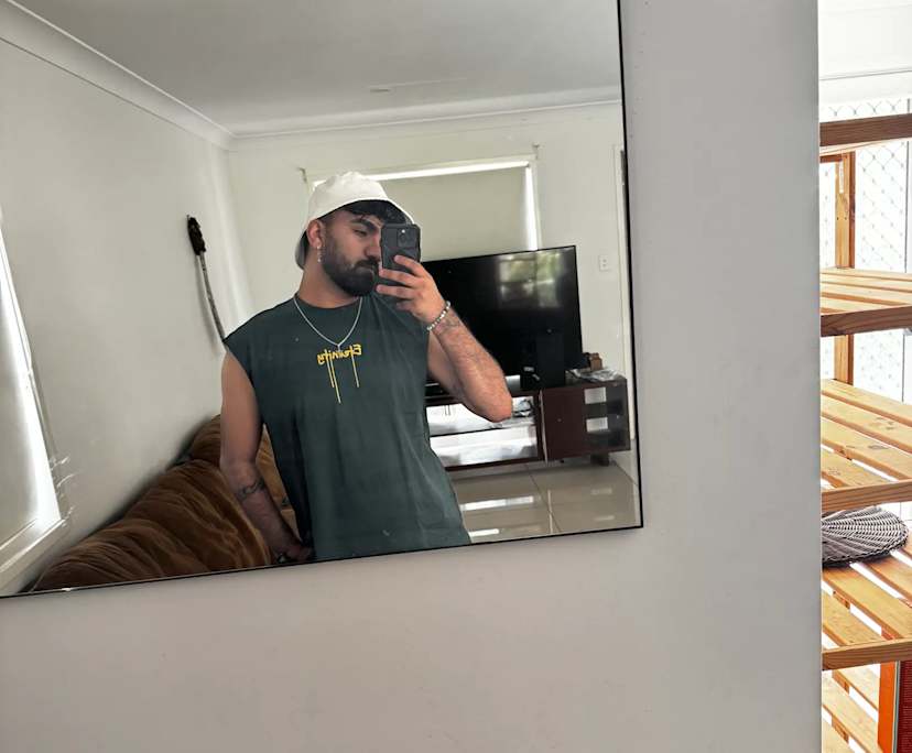 DEEIP (24), $300, Smoker, No pets, and No children