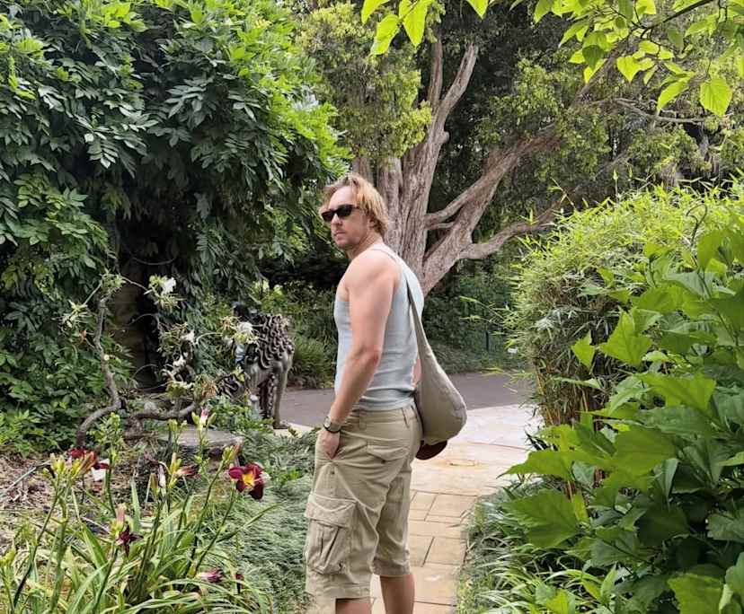 Jordan (28), $350, Non-smoker, No pets, and No children