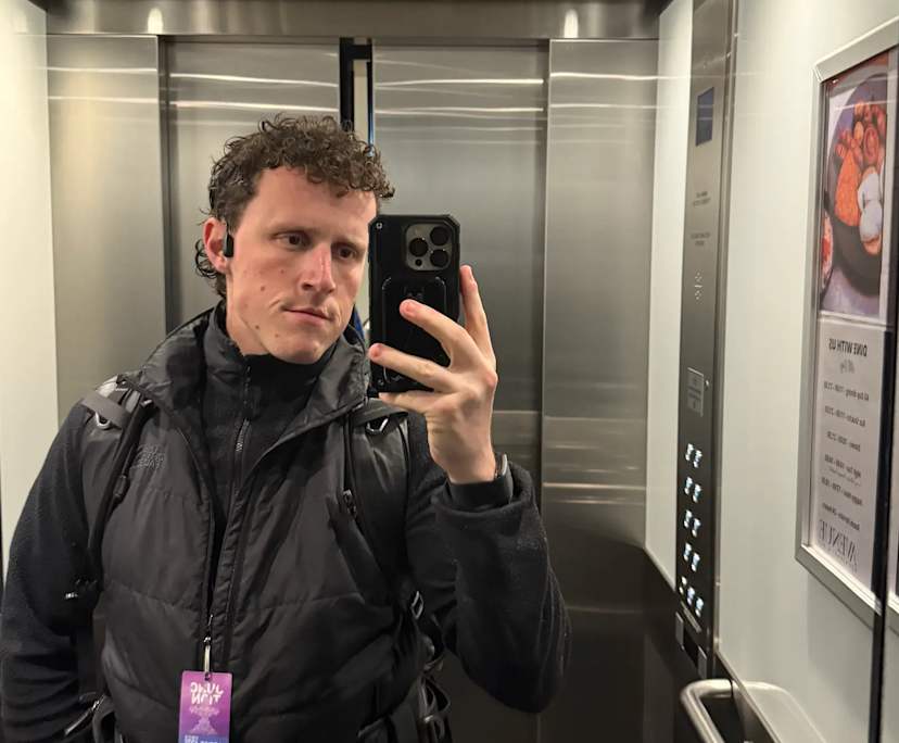 Luke (28), $500, LGBTQIA+, Non-smoker, No pets, and No children