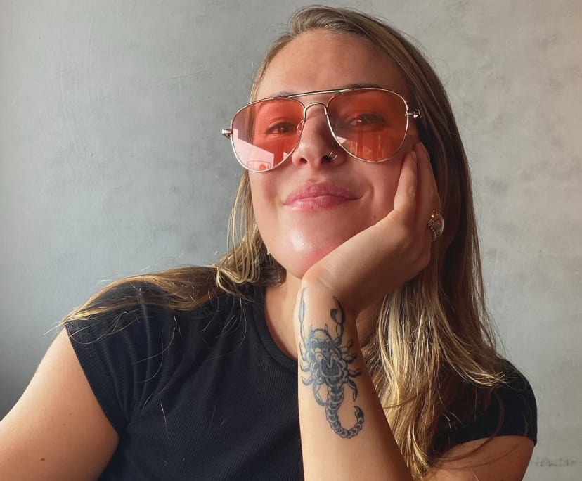 Danica (33), $350, Non-smoker, Have pets, and No children
