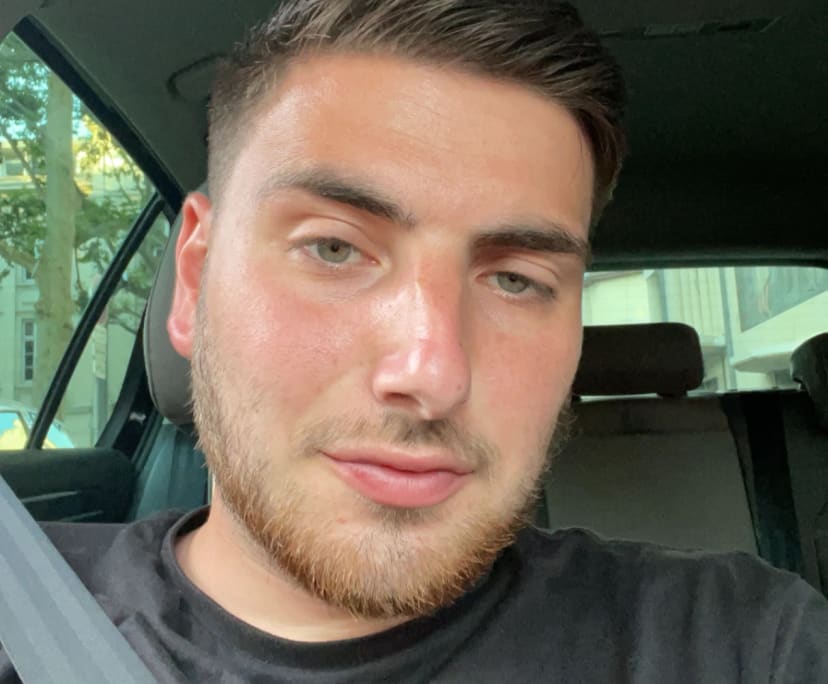 kevin (28), $300, Non-smoker, No pets, and No children