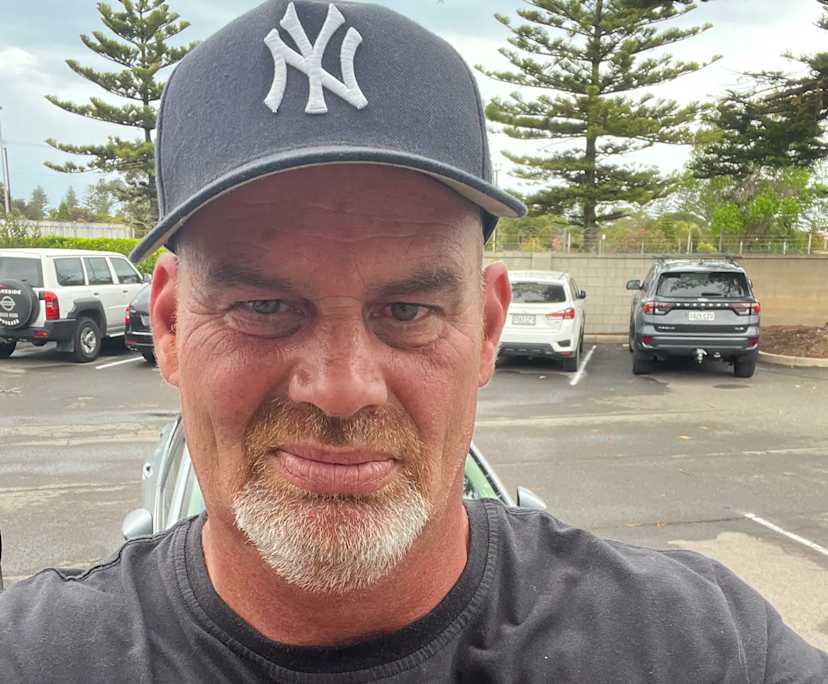 Grant (53), $350, Non-smoker, Have children, and No pets