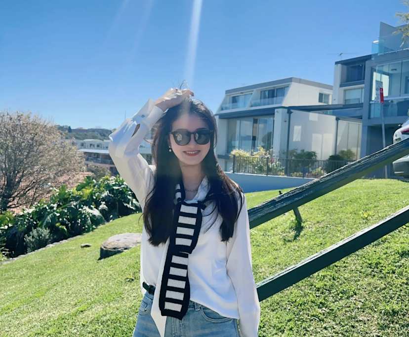 Jennifer (25), $550, 