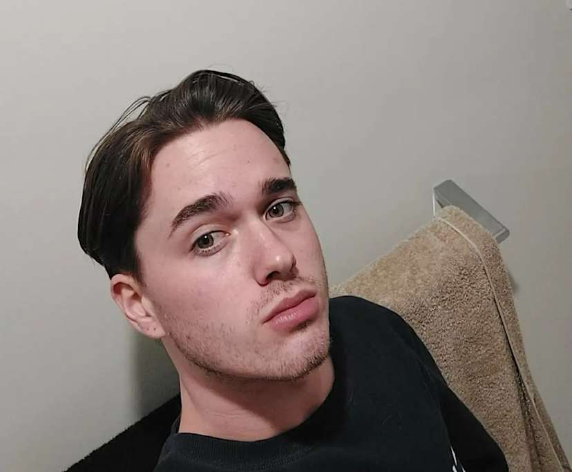 Jack (22), $400, Non-smoker, No pets, No children, and LGBTQIA+