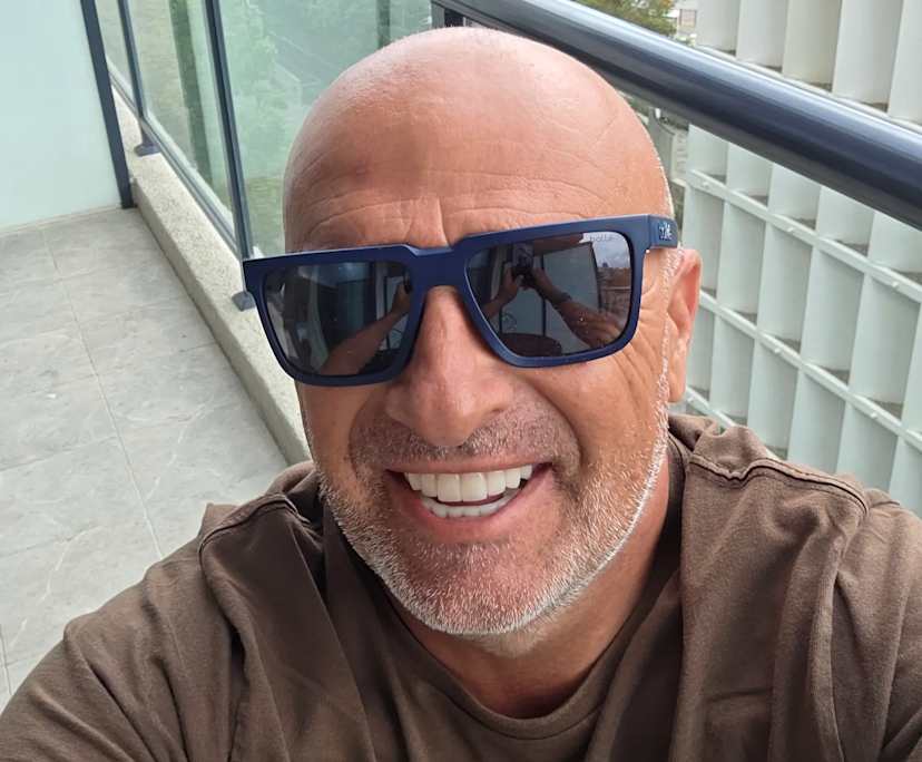 Cameron (53), $300, Non-smoker, No pets, and No children