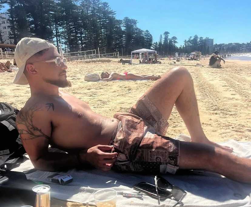 Matan (26), $450, Smoker, No pets, and No children