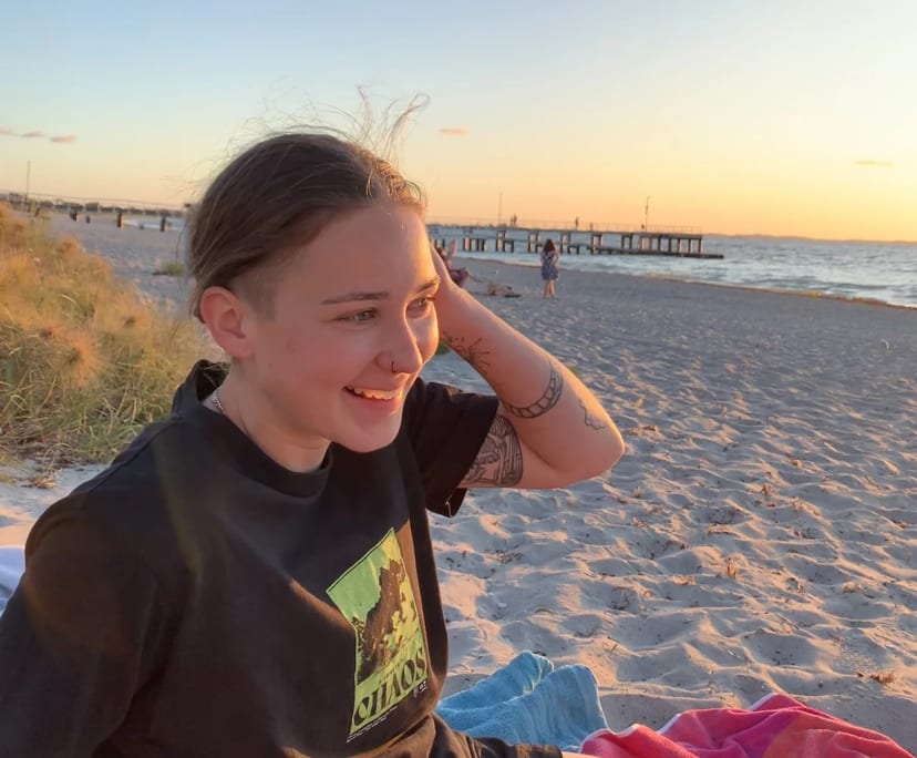 Jen (23), $250, LGBTQIA+, Non-smoker, No pets, and No children