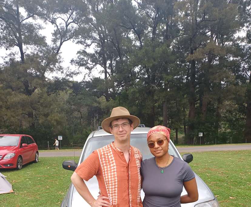 Nigel (32) and Steph (25), $700, Non-smoker, Have pets, and No children