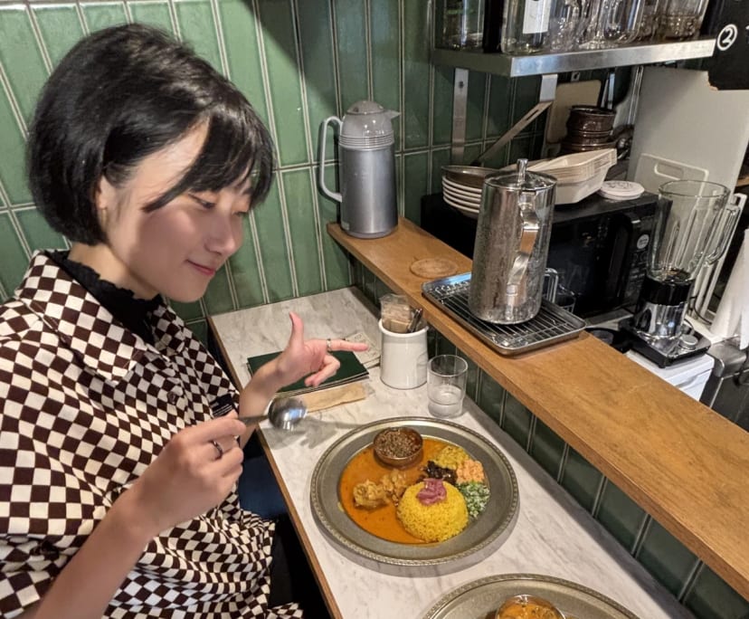 Emi Ishino (23), $270, No pets, Non-smoker, and No children