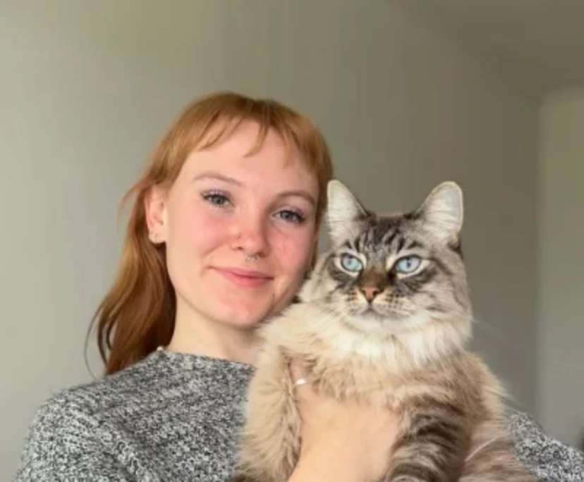 Sage (21), $600, Non-smoker, Have pets, and No children