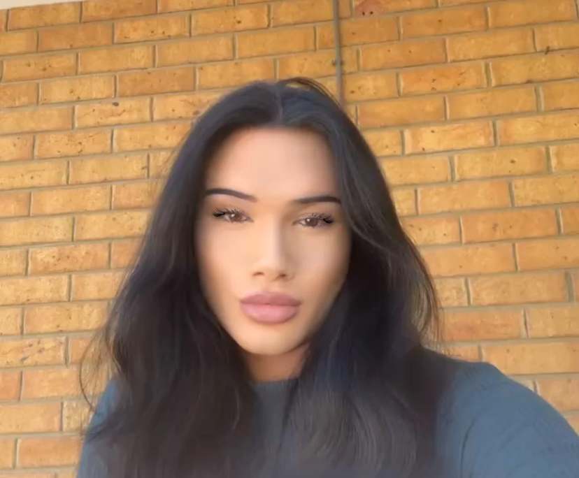 Kyan (22), $300, LGBTQIA+, Non-smoker, No pets, and No children