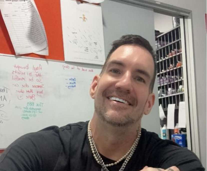 Jack Mathew McLeod (42), $350, LGBTQIA+, Non-smoker, No pets, and No children