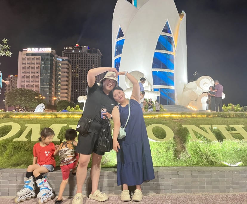 Shin bee (25) and Hyun wook (27) - Looking in Sunnyb... | Flatmates.com.au