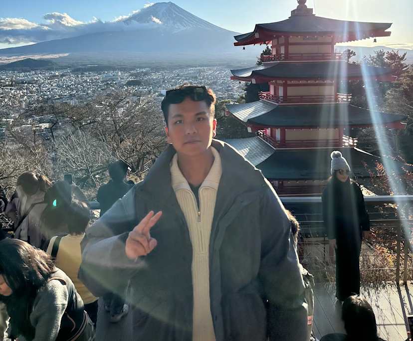 Wei-Chieh (26), $300, 