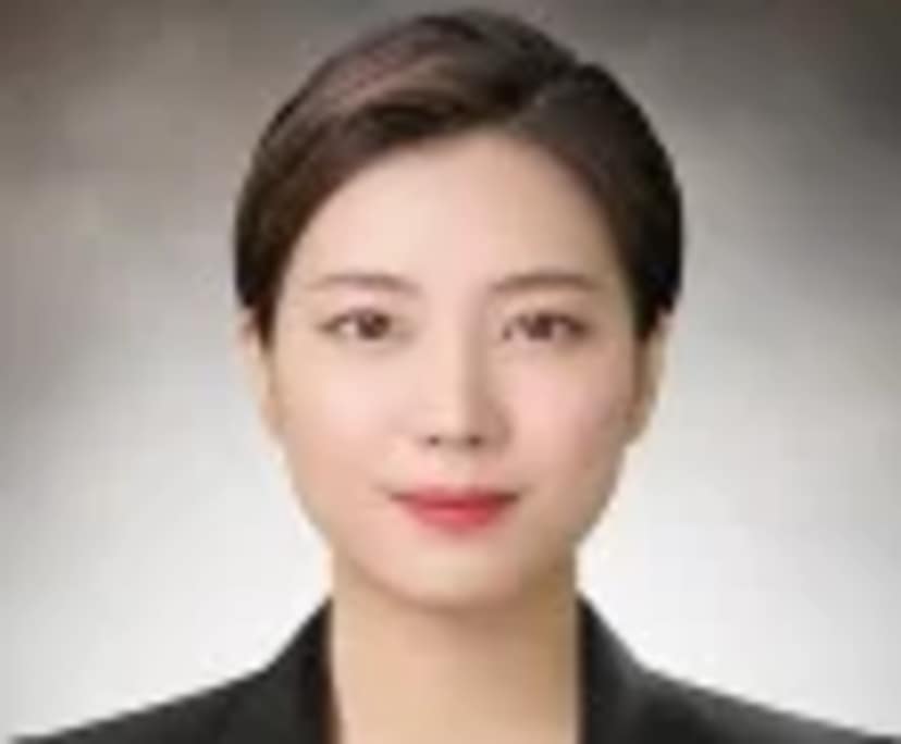 sophia kim (31), $250, Smoker, No pets, and No children