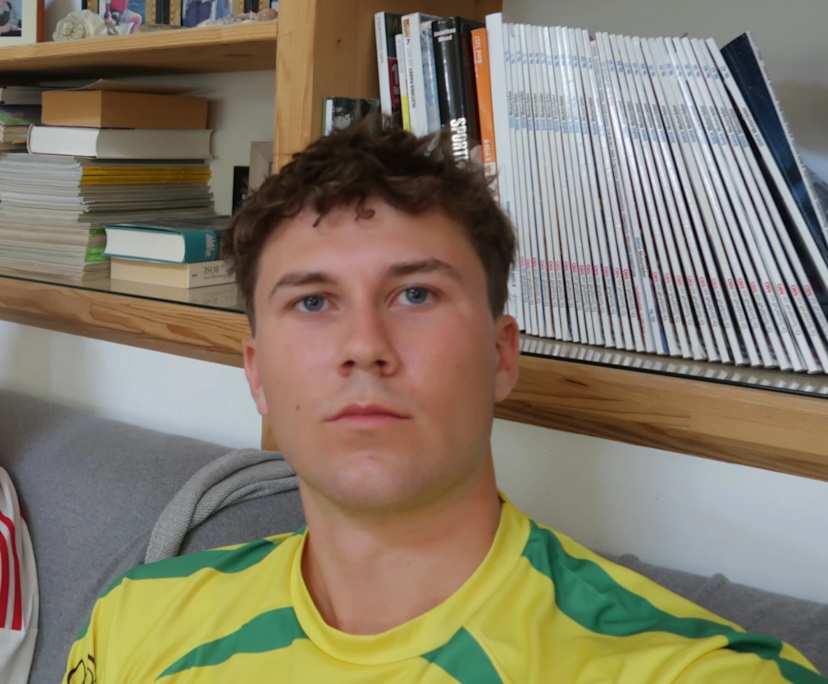 Lukas (23), $300, 