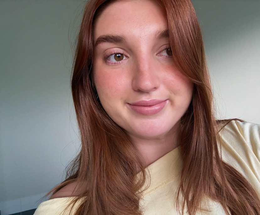 Ella (22), $250, Non-smoker, No pets, and No children
